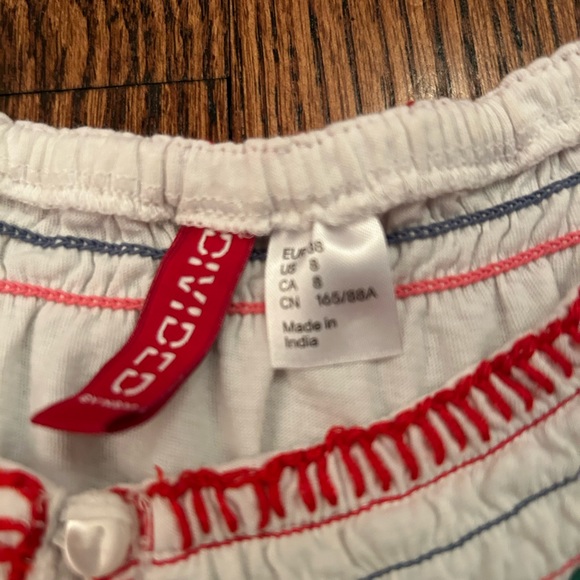 H&M shirt - Picture 3 of 3